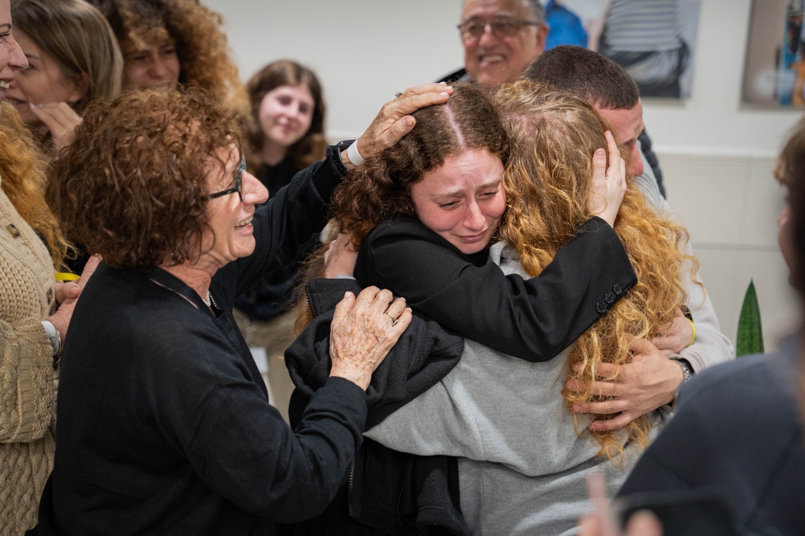 "החיים דבש": בני הנוער ששוחררו מהשבי כבשו את הרשתות | תיעוד