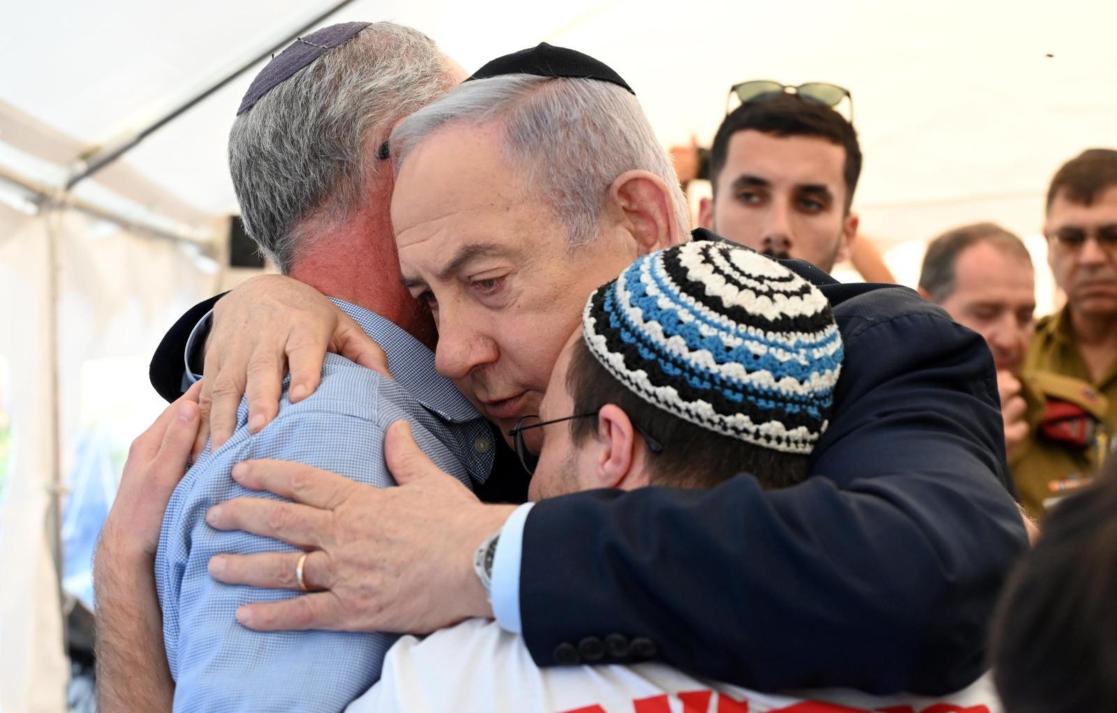 "חמאס יובס": רה"מ ביקר את משפחתו של החייל משה ידידיה ז"ל