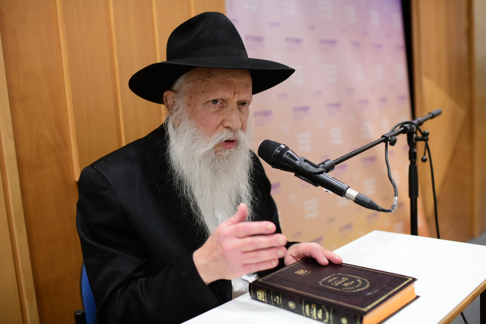 הרב יצחק גינזבורג באמירה מפתיעה: "כל הכבוד לשמאל"