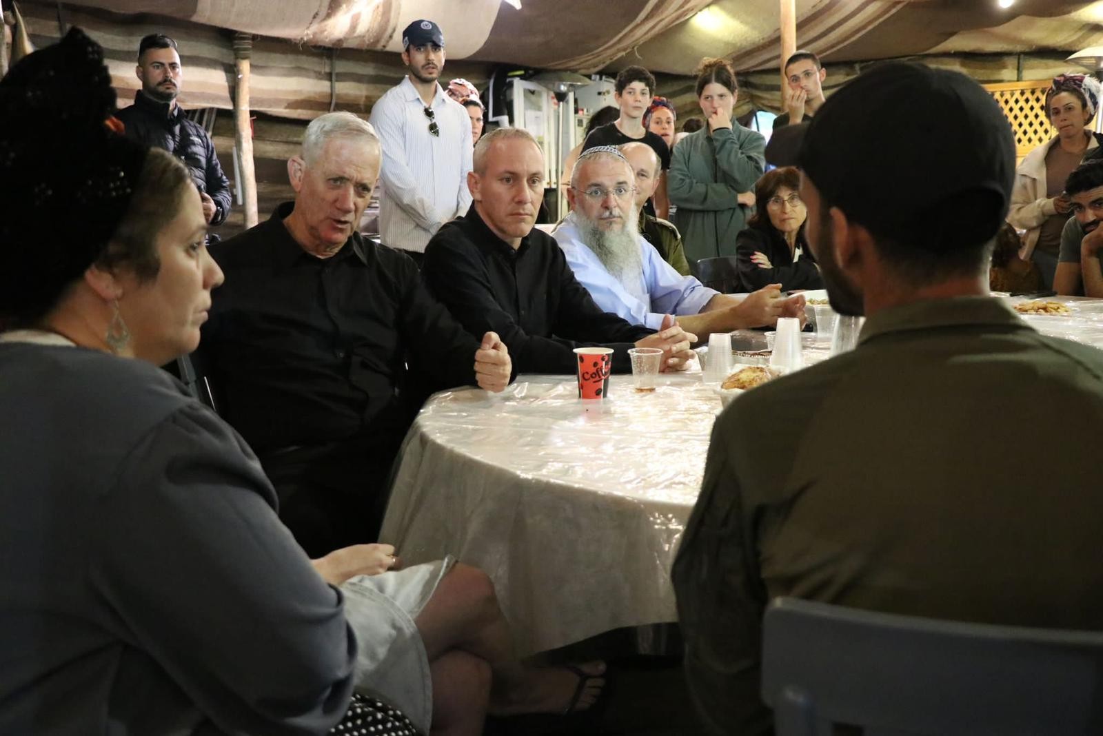 גנץ בגוש עציון: "נרדוף אותם בימים ובלילות, בעזה ובג'נין"