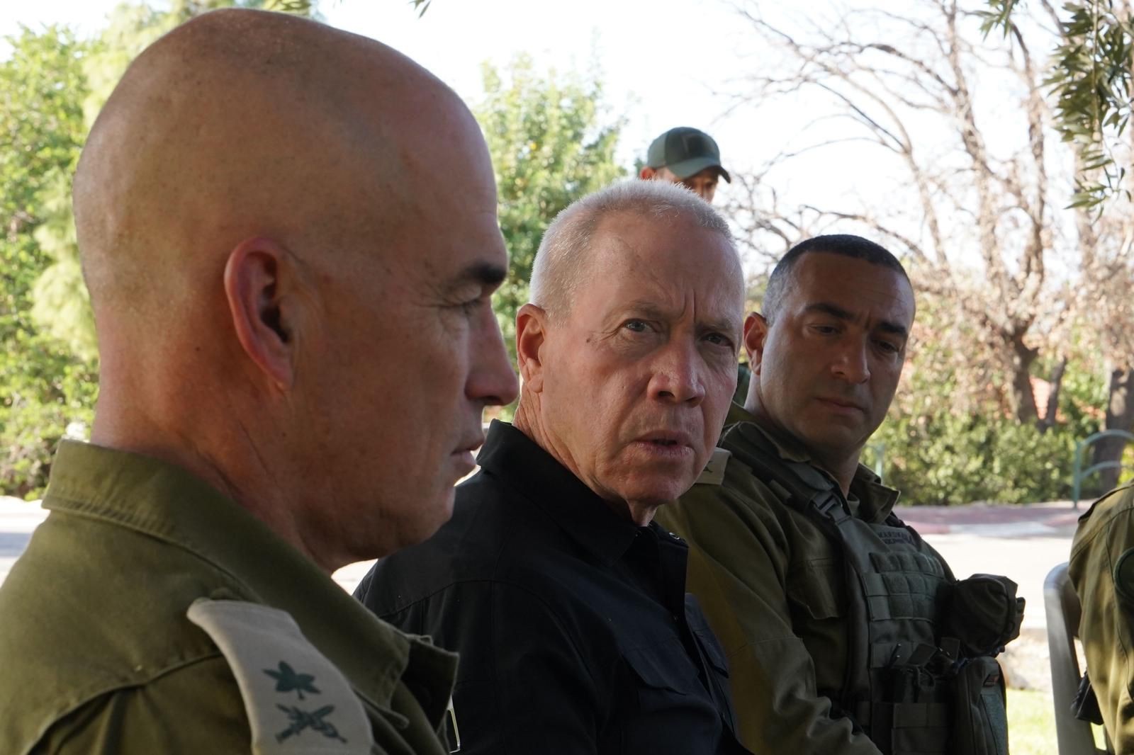 שר הביטחון בהערכת מצב בצפון: "מוכנים לכל משימה"