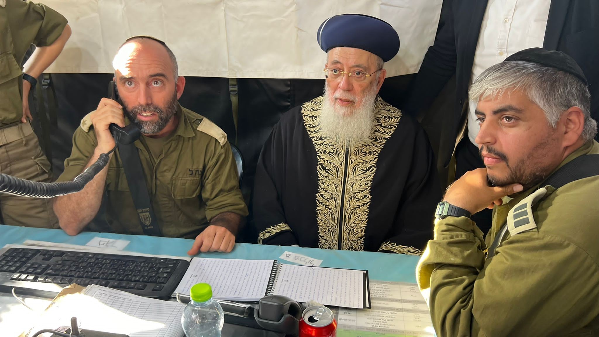 "עטרת ישועה וכתר ניצחון": הברכה המרגשת ללוחמי צה"ל | צפו