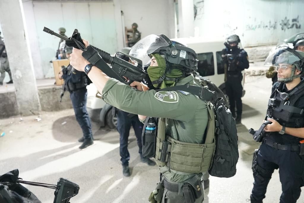 מעצרים נרחבים בירושלים: 23 מחבלים נעצרו לחקירה בשועפאט