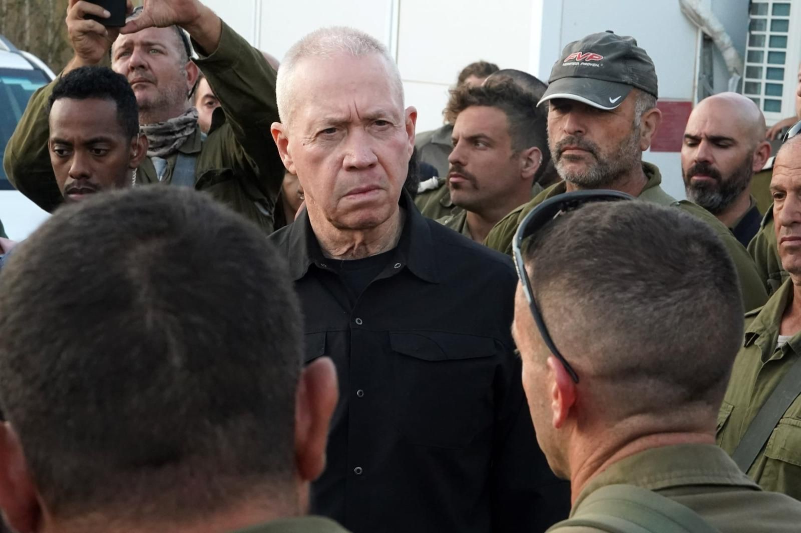 גלנט: "מפרקים את החמאס - לא פחות ולא יותר"
