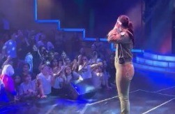 רגע לפני ההופעה: האזעקה שתפסה את אגם בוחבוט והקהל באילת