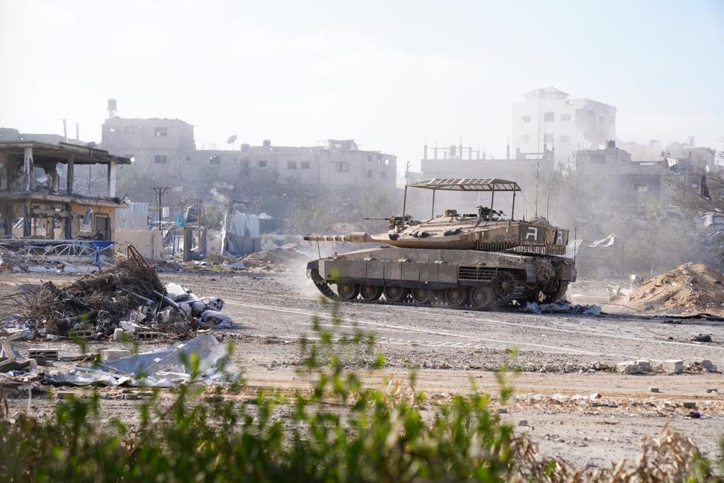 15,000 מטרות הותקפו בעזה, תיעוד: כך יורט הכטב"ם סמוך לאילת