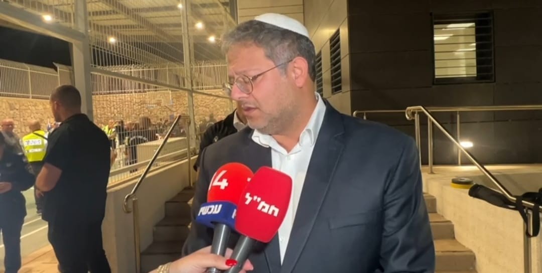 פגישת הקבינט המצומצם עם ראשי רשויות העוטף. צלום: חיים צח לע"מ