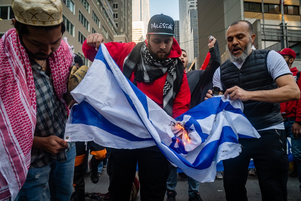 אנטישמיות בארה"ב: הזמנה לשיח על איך לשרוף תינוקות יהודים
