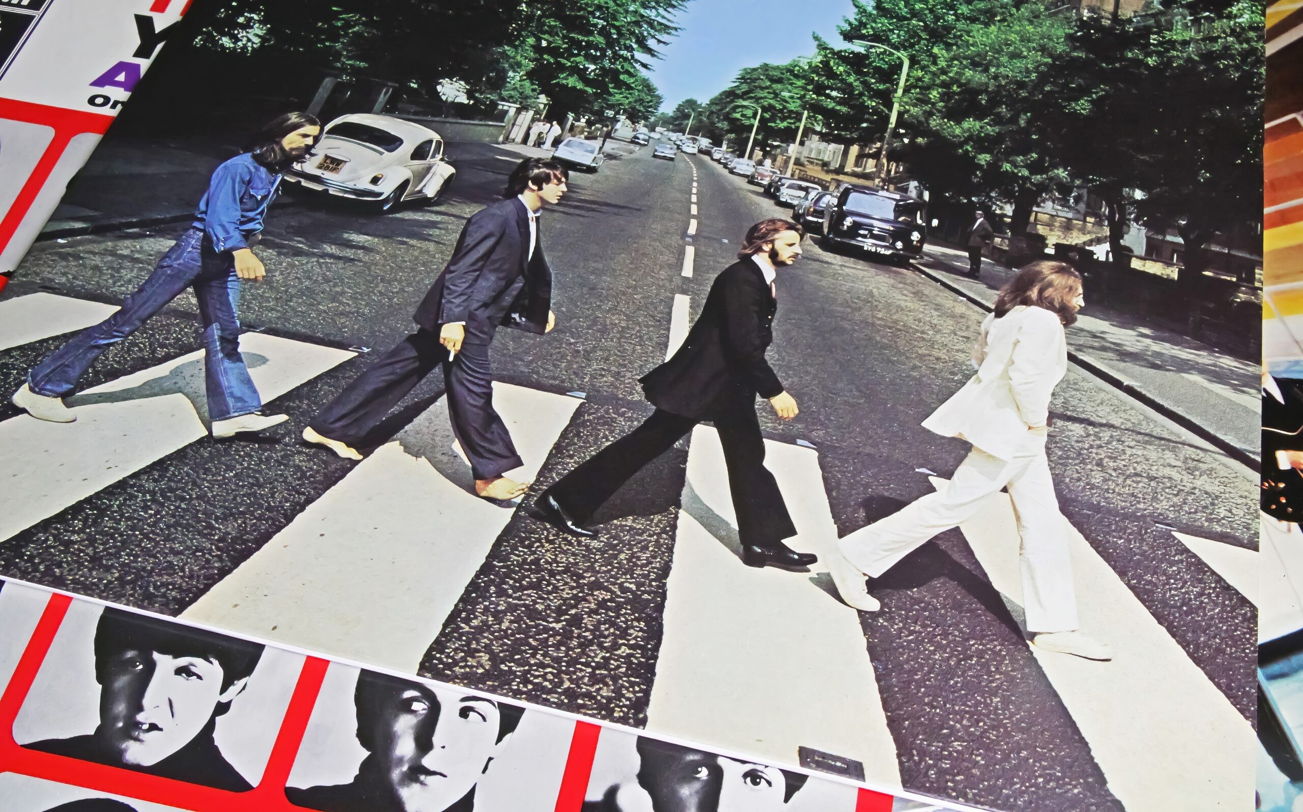 עטיפת אלבום "abbey road", של הביטלס | צילום: shutterstock