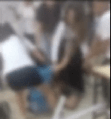 אלימות קשה בבית ספר בנתניה: שתי קטינות עוכבו לחקירה | תיעוד
