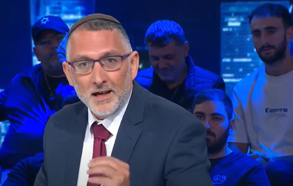 האב השכול נגד עסקה: "אנחנו המחיר של שחרור שליט - 1,400 איש"