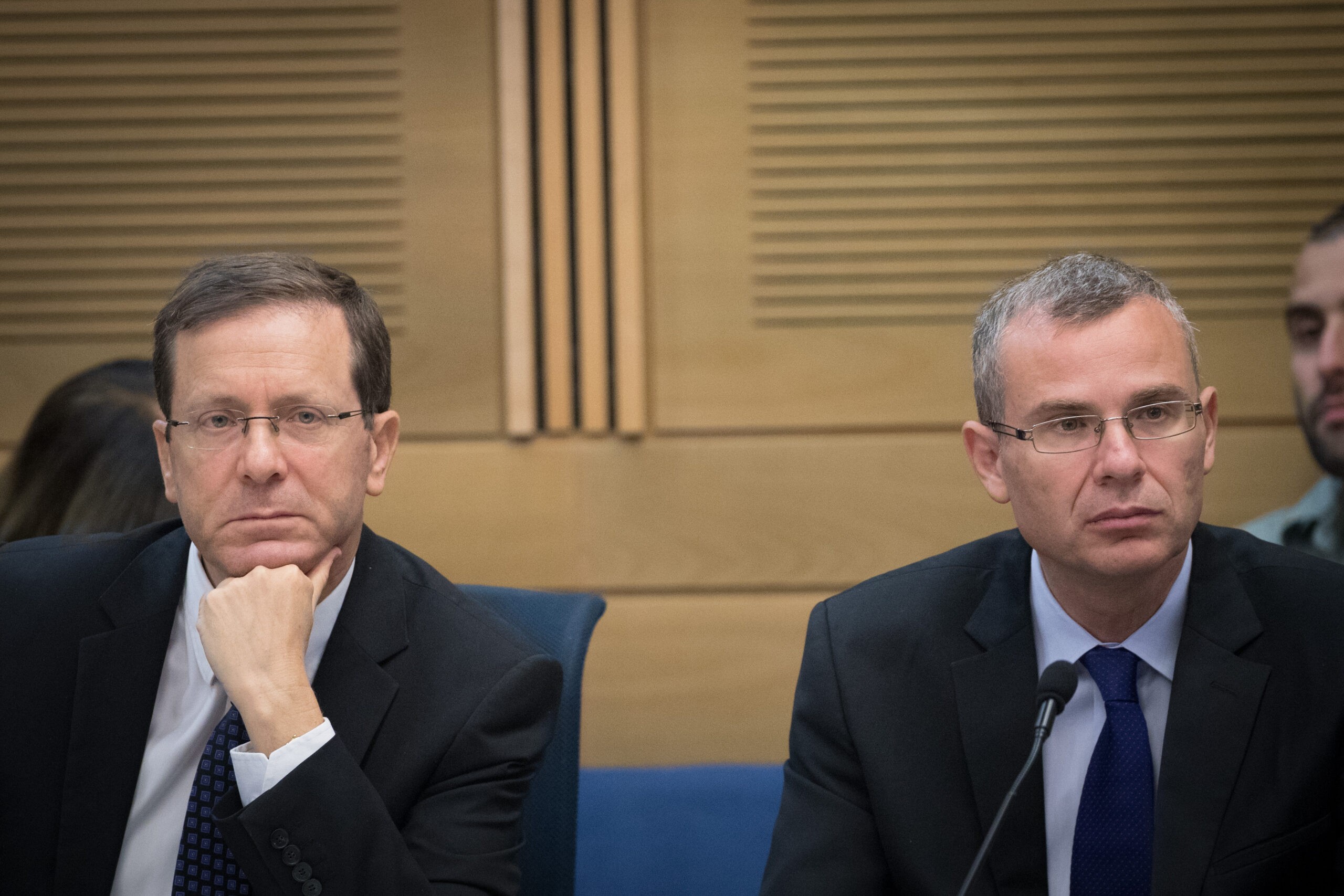 נפגעי מלחמה יוכלו לבקש חנינה מקנסות, כולל בגין עבירות בנייה