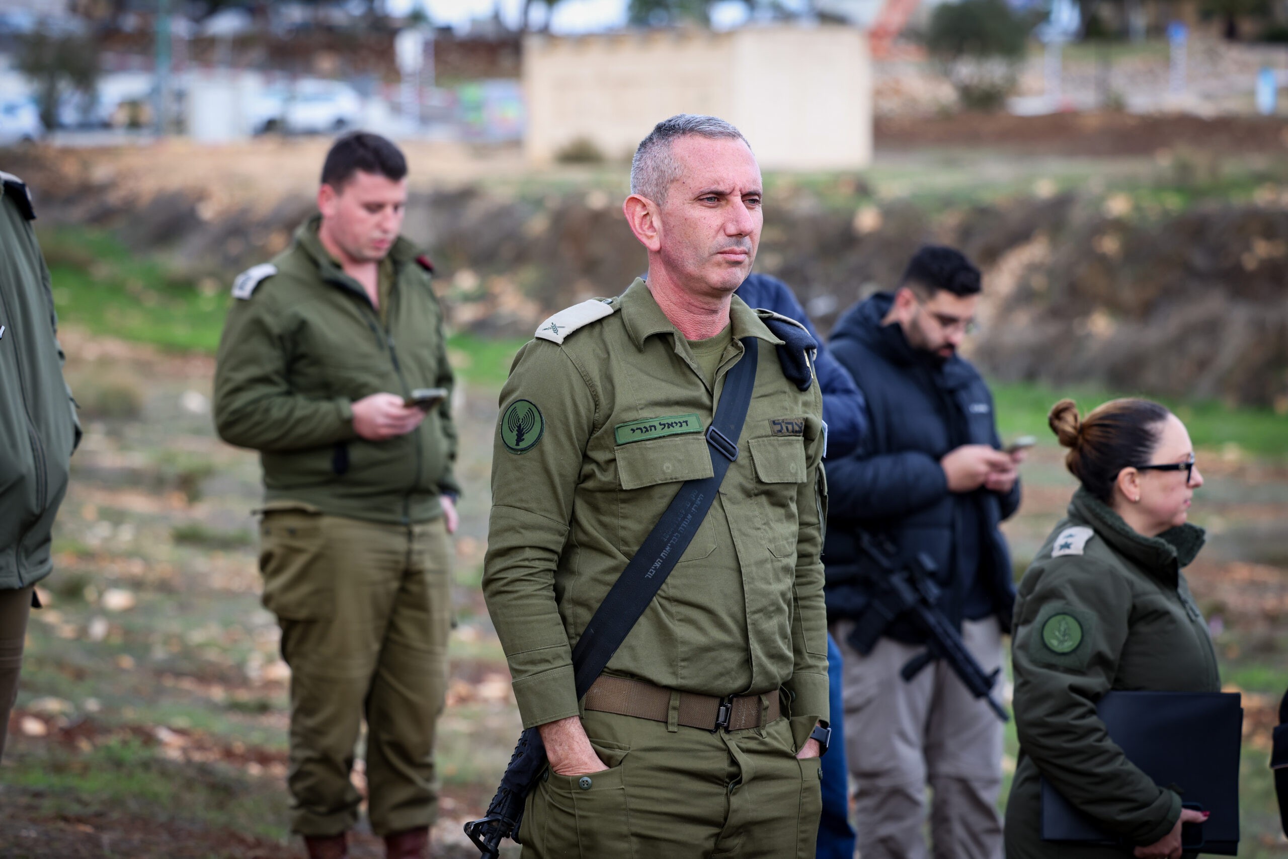 הגרי התבשר על הכוונה להדיחו בזמן שסייר עם הרמטכ"ל בדרום