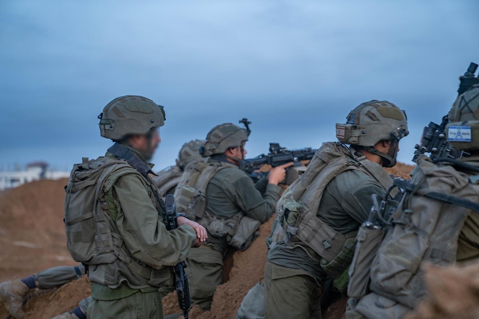 מפקדי בא"ח צנחנים נלחמו בעזה - וחזרו לקלוט מתגייסים חדשים