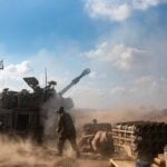 "זהירות יורים, אש": כך נראה ירי פגזים מעיני התותחן | תיעוד