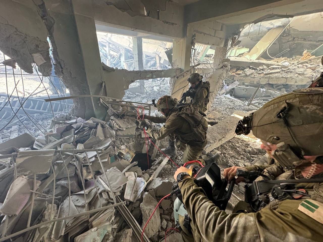 אש בלתי פוסקת: כוחותינו נלחמו במחבלים בתוך בית ספר בשג'עייה