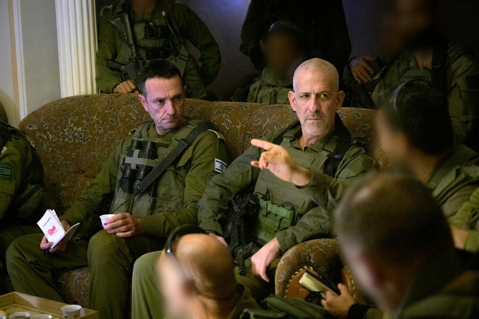 הרמטכ"ל הלוי וראש השב"כ רונן בר בח'אן יונס | קרדיט: דובר צה"ל