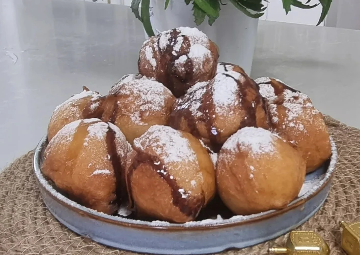 רגע לפני שנגמר החג: מתכון מהיר לסופגניות אשל נדירות