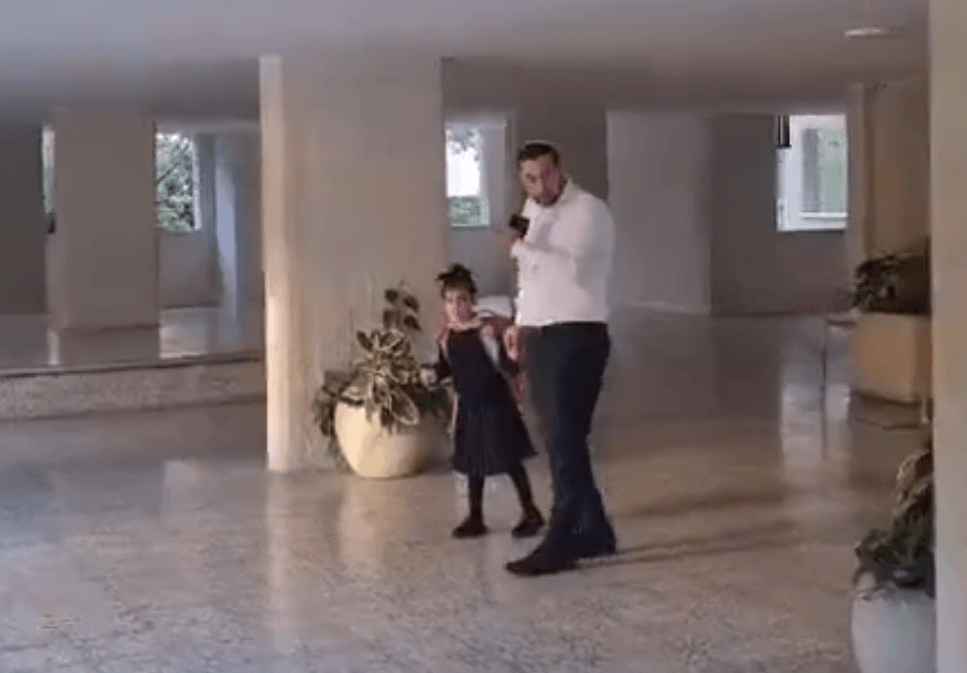 ילדים מחוץ לתחום: משמר אזרחי צפוי לפטרל סביב ביתו של וסרלאוף