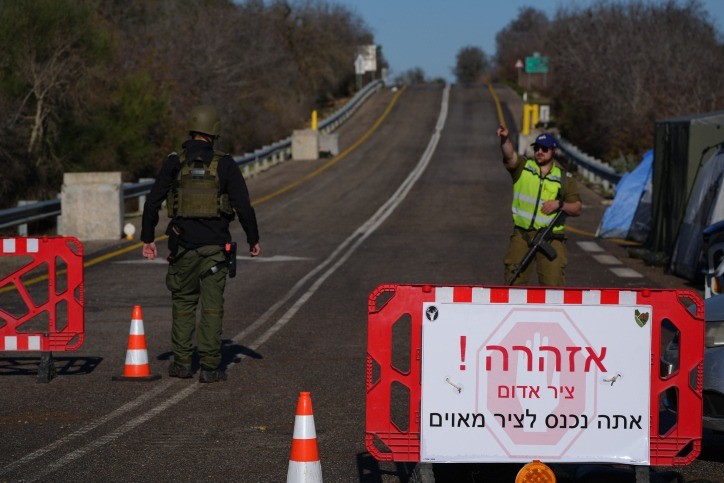 חשש לחדירת מחבלים בצפון: מחסומים הונחו בצפת