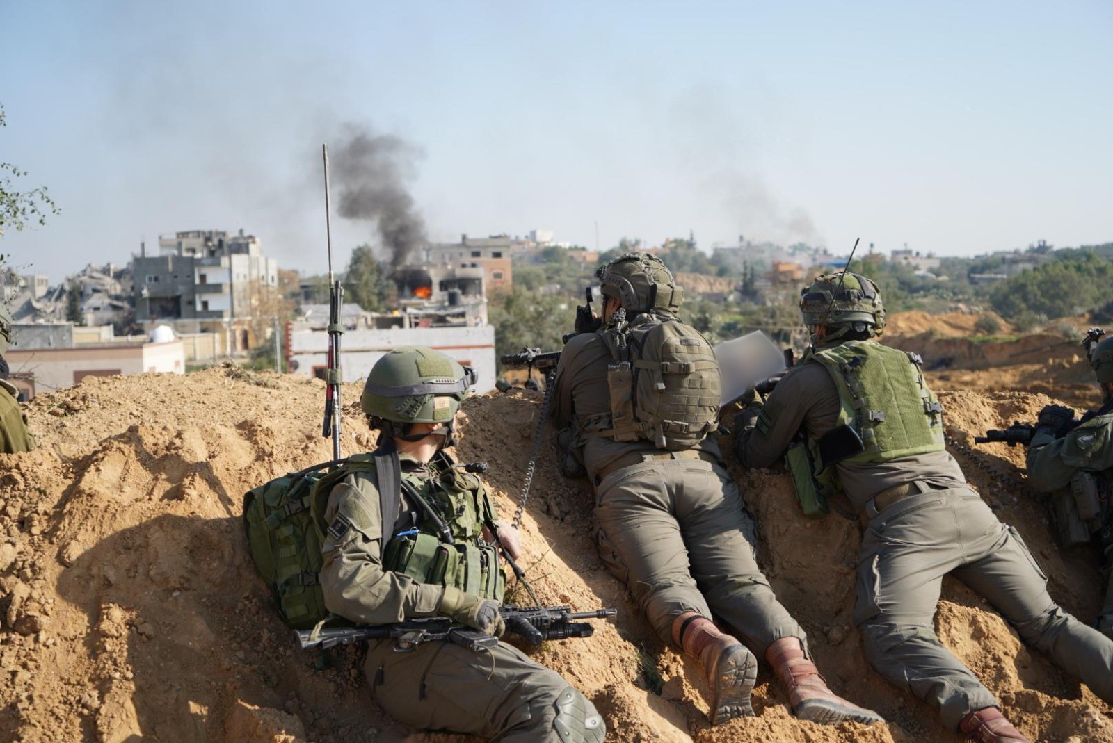 המשפחות השכולות: "ליבנו רותח - המשיכו בגבורה עד הניצחון"