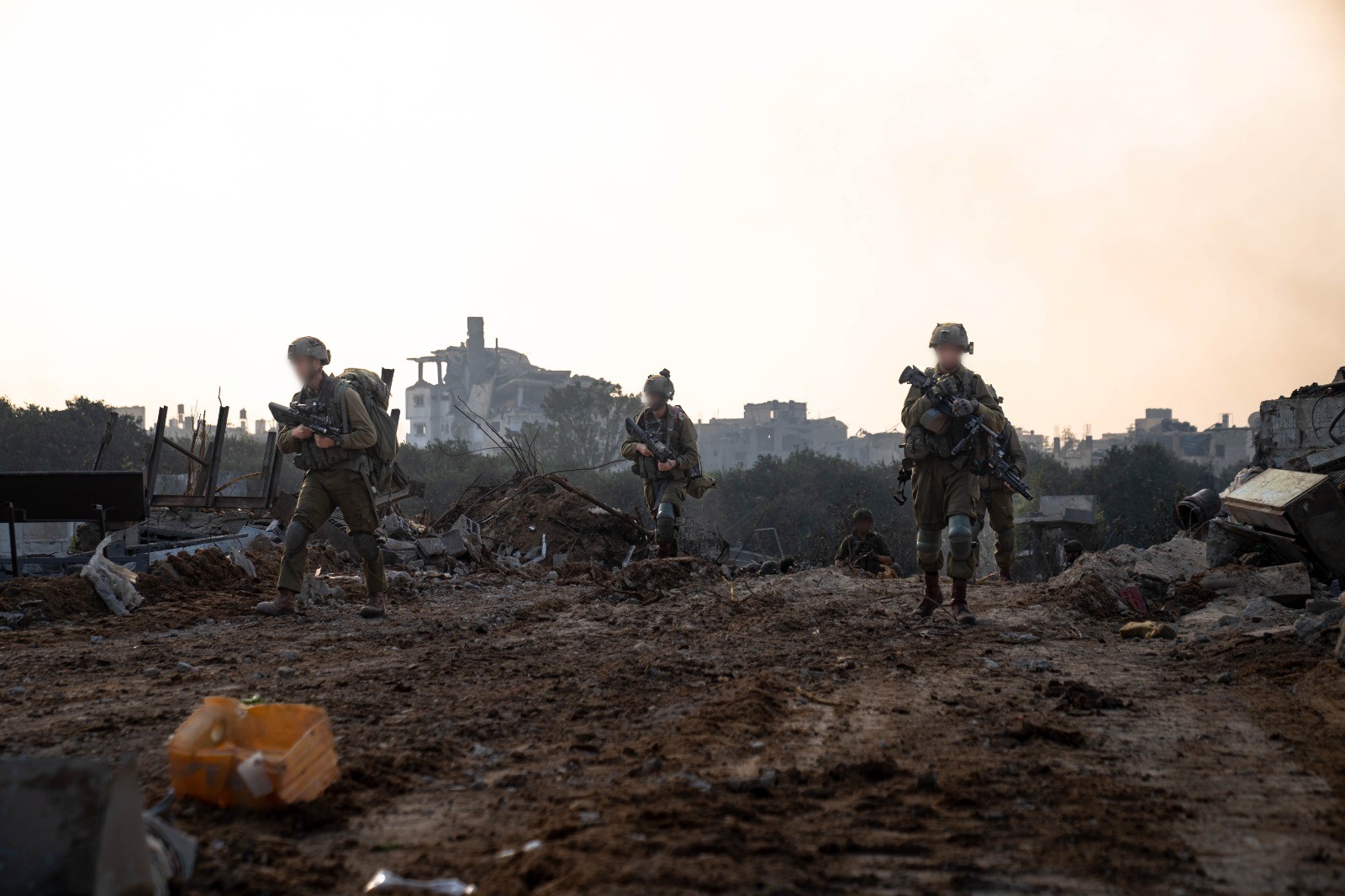 הפרלמנט האירופי: הפסקת אש תותנה בפירוק חמאס ובשחרור החטופים