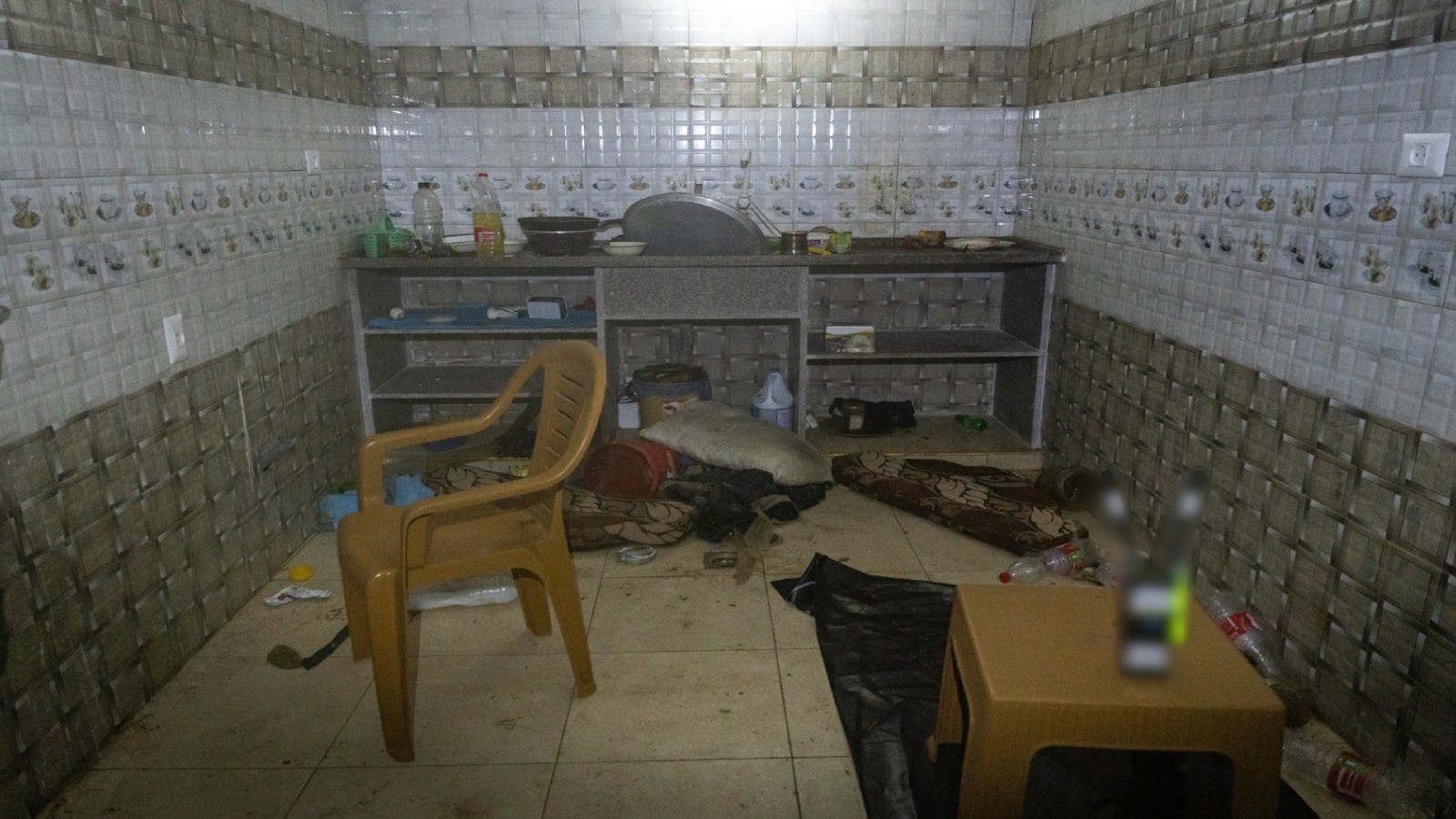 מנהרת הטרור בה הוחזקו החטופים - עוברת מתחת לביתו של סינוואר
