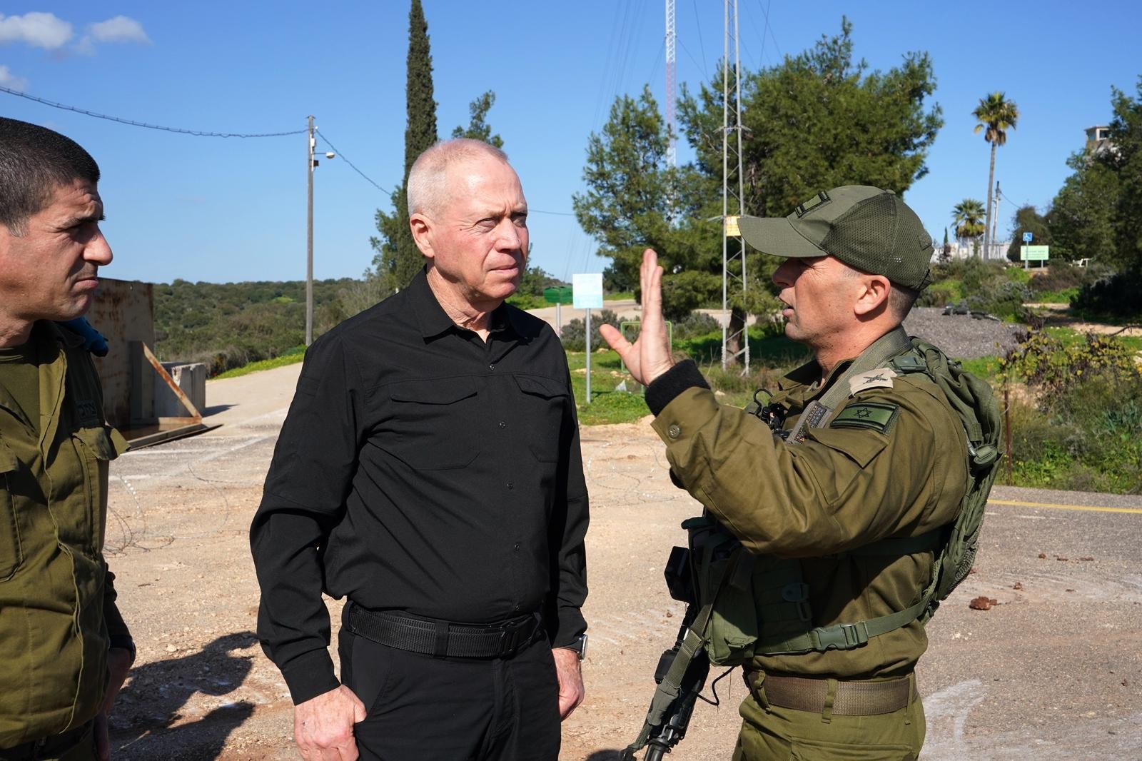 גלנט ללוחמים בצפון: "אתם תוכלו להגיע לכל מקום - גם בלבנון"