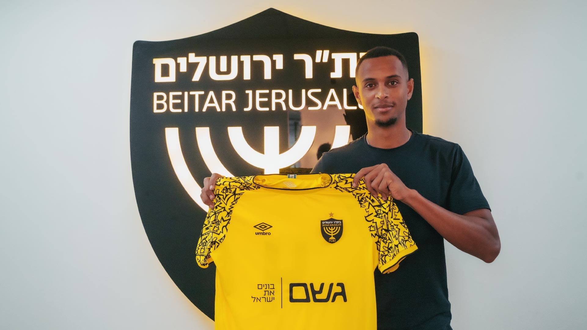 זוהר זסנו חתם בבית"ר ירושלים. צילום: בית"ר ירושלים העמוד הרשמי