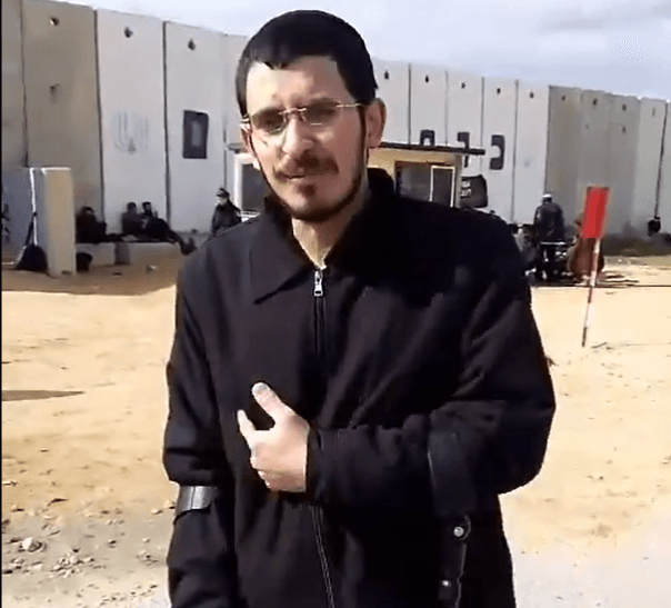 הגיע על קביים לחסום את הסיוע לעזה: "נבוא לפה כל יום" | צפו
