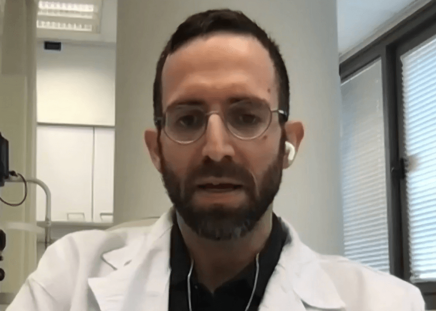 "שרלטנים": מומחה עיניים מסביר על אתגר הטיקטוק המזעזע