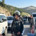 עד ראייה מהפיגוע בי-ם: "דילגתי על הרכבים וראיתי את המחבל"
