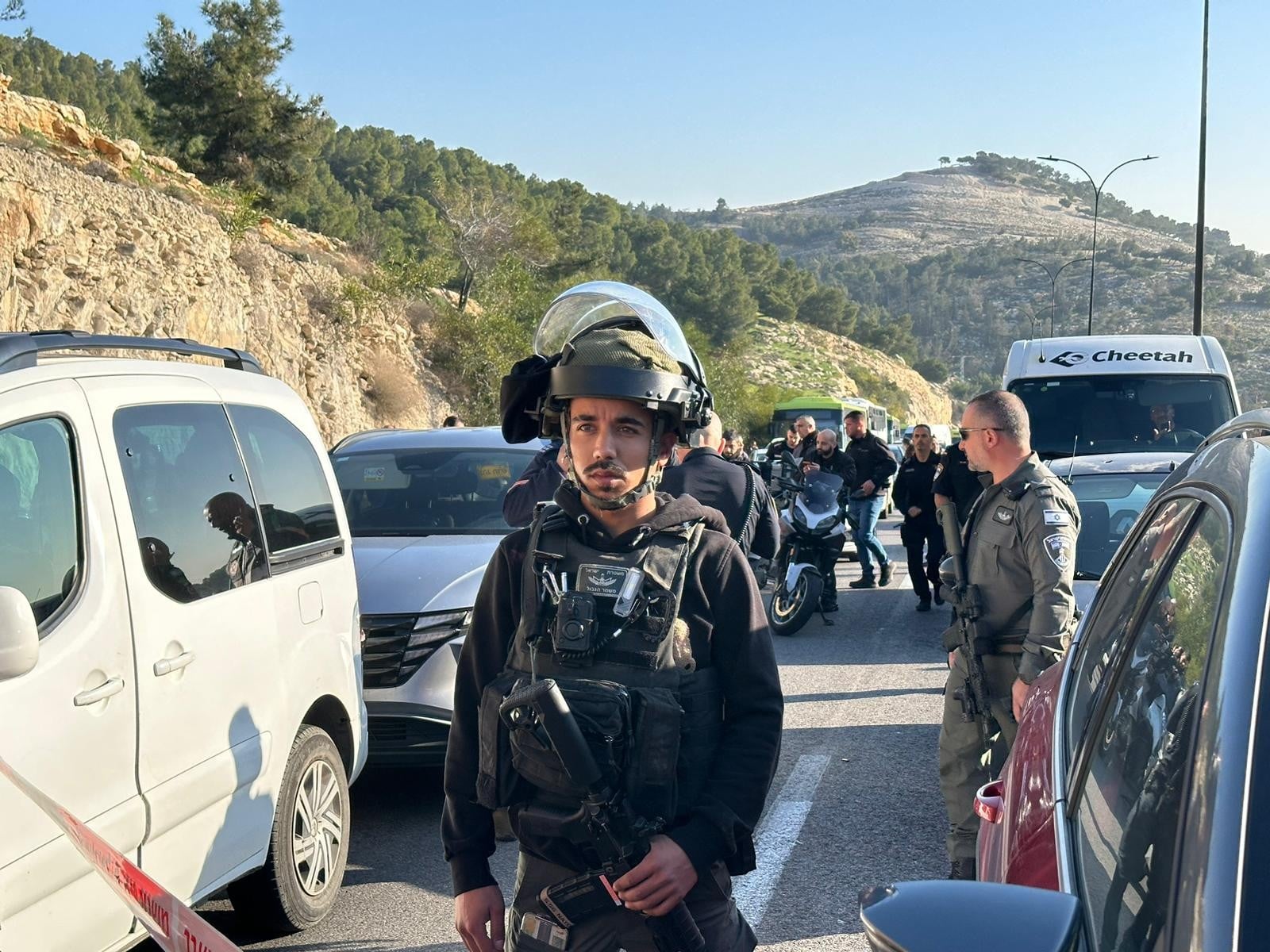 צה"ל: נהרוס את בית אחד המחבלים שביצעו את הפיגוע בכביש 1