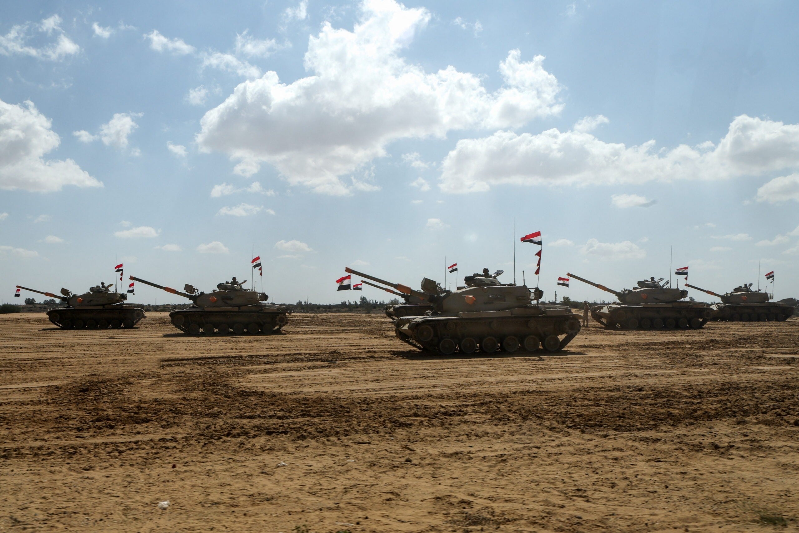 במקביל לפינוי האוכלוסייה מרפיח: מצרים מעלה כוננות בסיני
