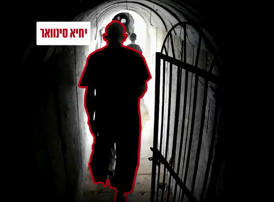 לצד ילדיו: כך סינוואר נמלט במנהרות בחאן יונס | תיעוד דרמטי