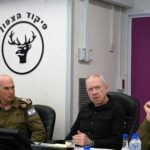 גלנט: "במקרה של הפוגה זמנית בעזה – נעצים את האש בלבנון"