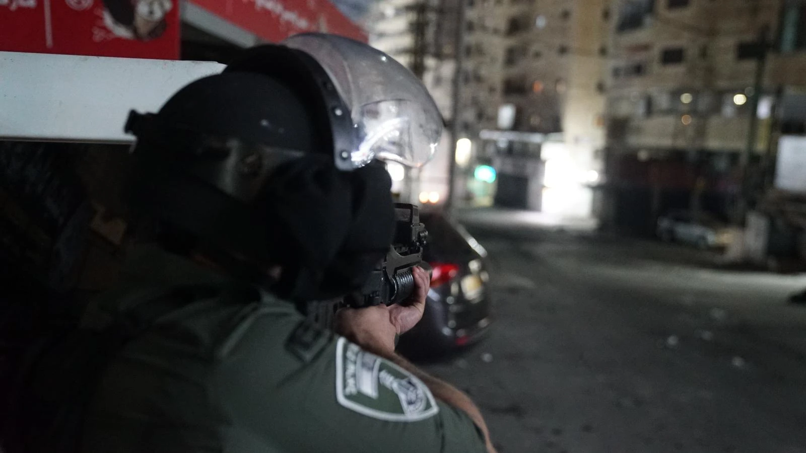 נשק, מטענים ורעלות: מה שנחשף בפשיטת לוחמינו על אבו דיס