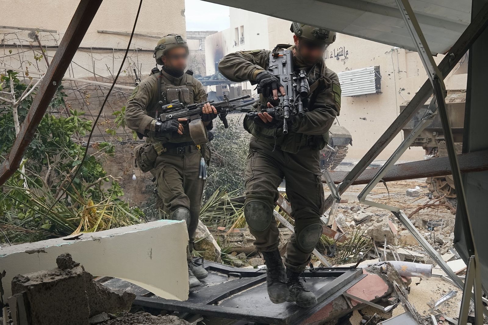 לוחמי חטיבת גבעתי מעמיקים את הפעילות בח'אן יונס | תיעוד