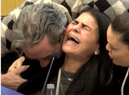 האם סיפרה כיצד המחבלים טבחו בבנה וזעקה: "אני רוצה להשתגע"