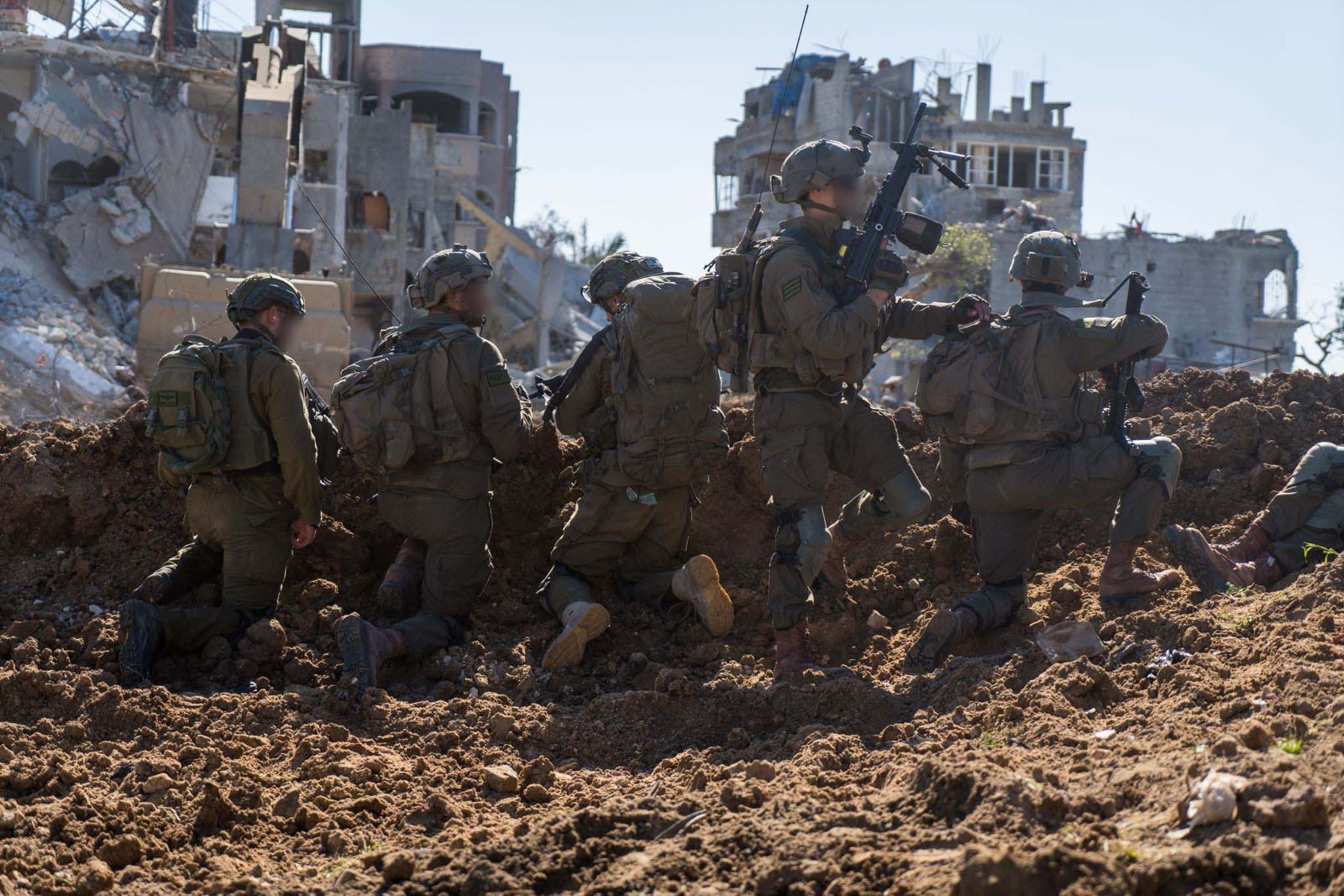 בהתקפה משולבת: חוסלו 7 מחבלים שהתבצרו במבנה בחאן יונס
