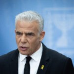 לפיד נגד היהדות: "נעביר תחב"צ בשבת ונישואין אזרחיים"
