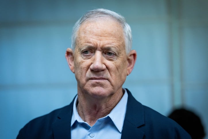 בני גנץ נגד יאיר גולן: "הדברים פשוטים - לא מסרבים להתייצב"