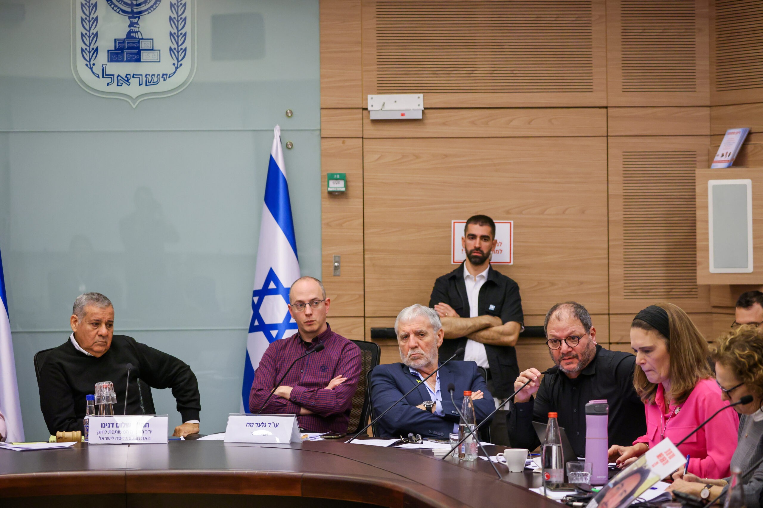 הוועדה אישרה: שלילת אזרחות ישראלית לתושבי איו"ש ועזה