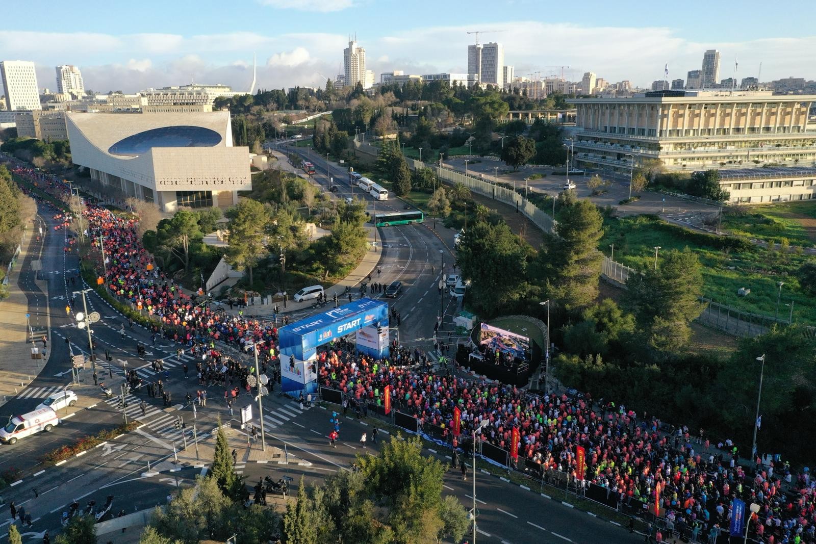 מרתון ירושלים יצא לדרך: אלה הרחובות החסומים לתנועה בבירה