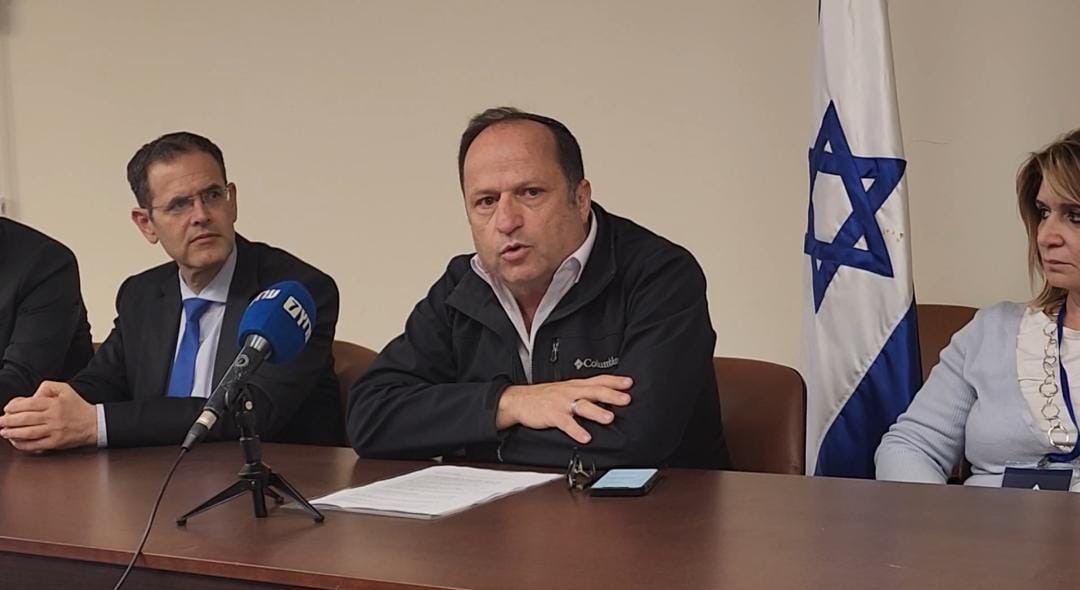 האב השכול זועק: "צורם לי שהכותרות מתעלמות מהחללים שנפלו"