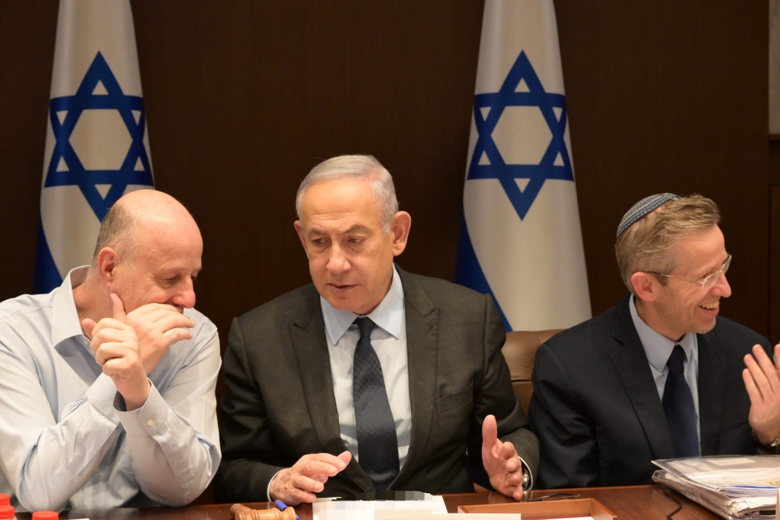 ישיבת הקבינט הסתיימה: נתניהו החל בסבב שיחות מדיניות דחופות