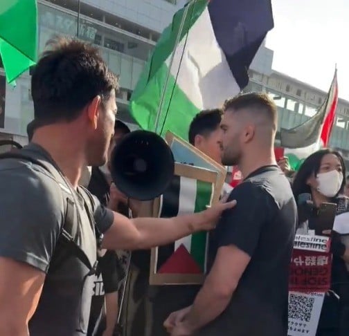 נבחרת הג'ודו התעמתה עם תומכי חמאס: "אין לנו ארץ אחרת" | צפו