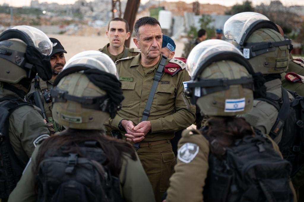 הרמטכ"ל הלוי בסיור בגזרת יהודה ושומרון | קרדיט: דובר צה"ל