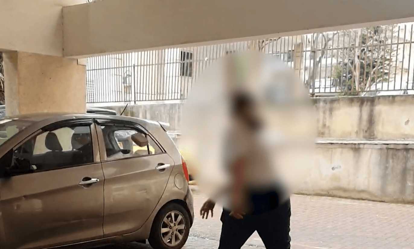 כתב אישום נגד אישה שניפצה שמשות של 7 כלי רכב חונים | תיעוד