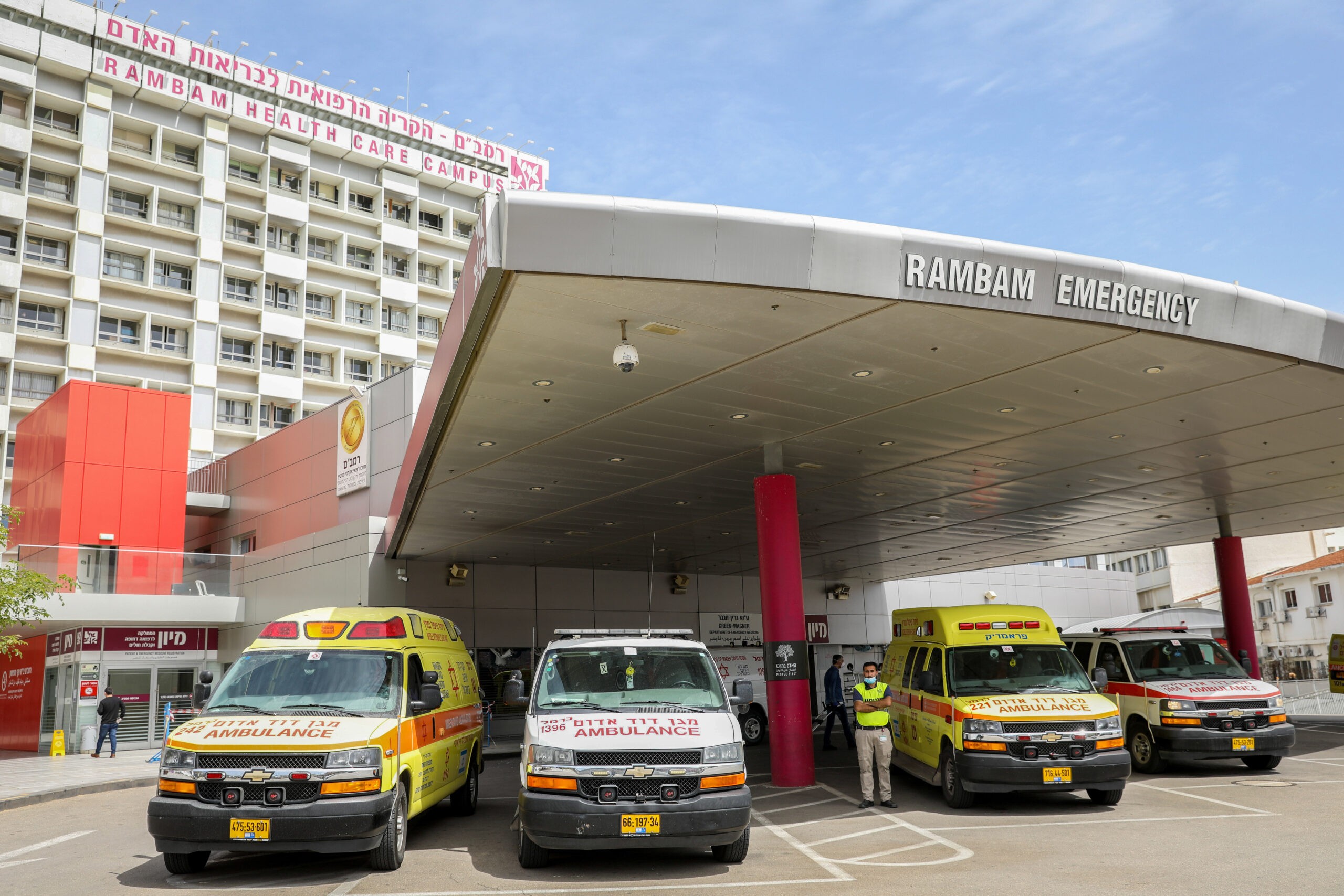 חשיפה: רופאים ערבים מיו"ש מתמחים בישראל - באישור הממשלה